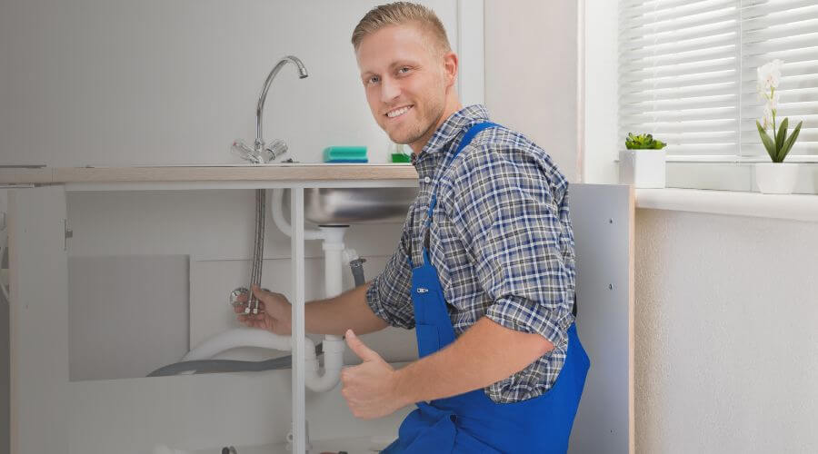 Expert burst pipe repair services in Rutledge, MO